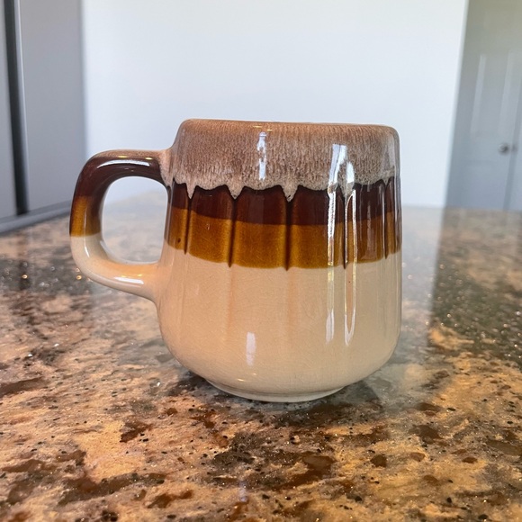 Vintage Stoneware Mug ☕️ - Picture 2 of 3